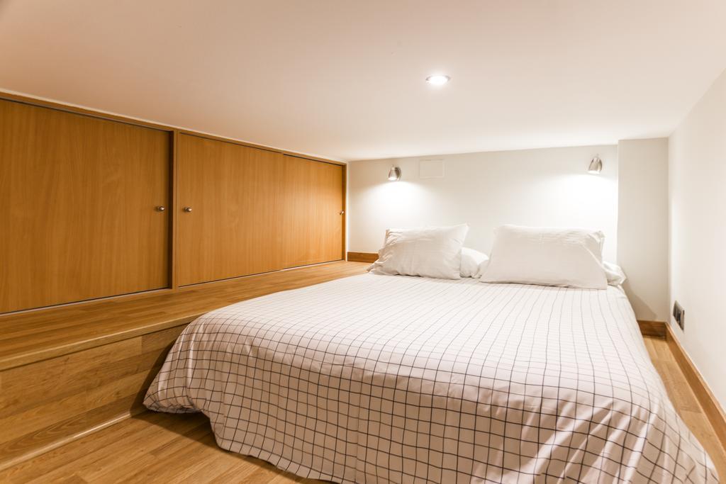 Art House Fira Apartments Barcelona Exterior photo